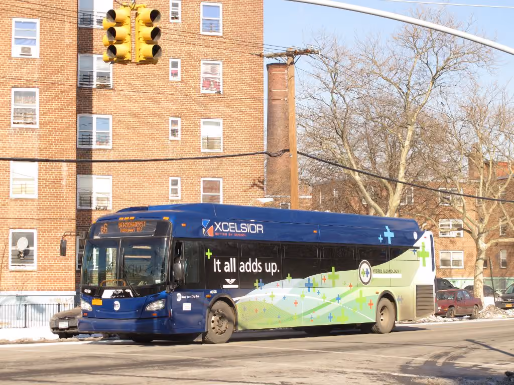 GTA 6 aura-t-il des transports en commun ? Le bus repere dans les trailers officiels